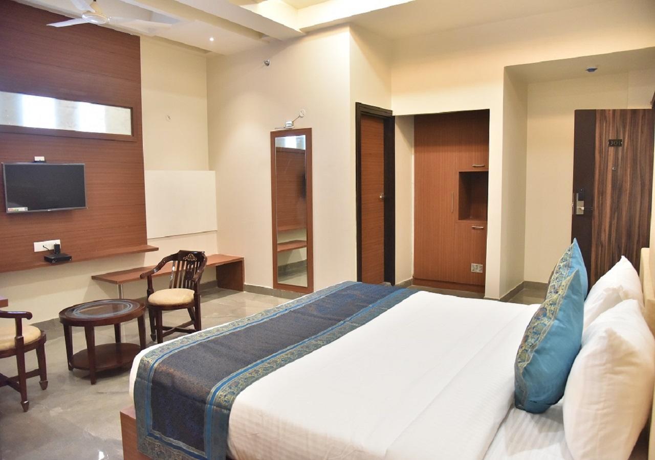 Hotel Rk Grand Waranasi Zewnętrze zdjęcie