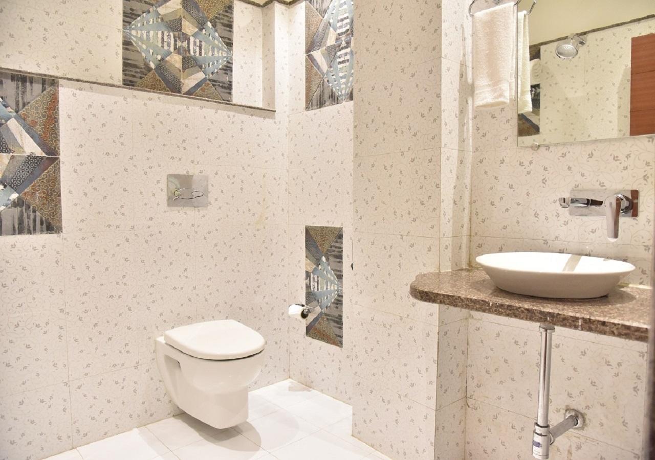 Hotel Rk Grand Waranasi Zewnętrze zdjęcie
